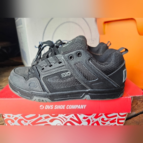 Men's DVS skate shoe - Picture 2 of 9
